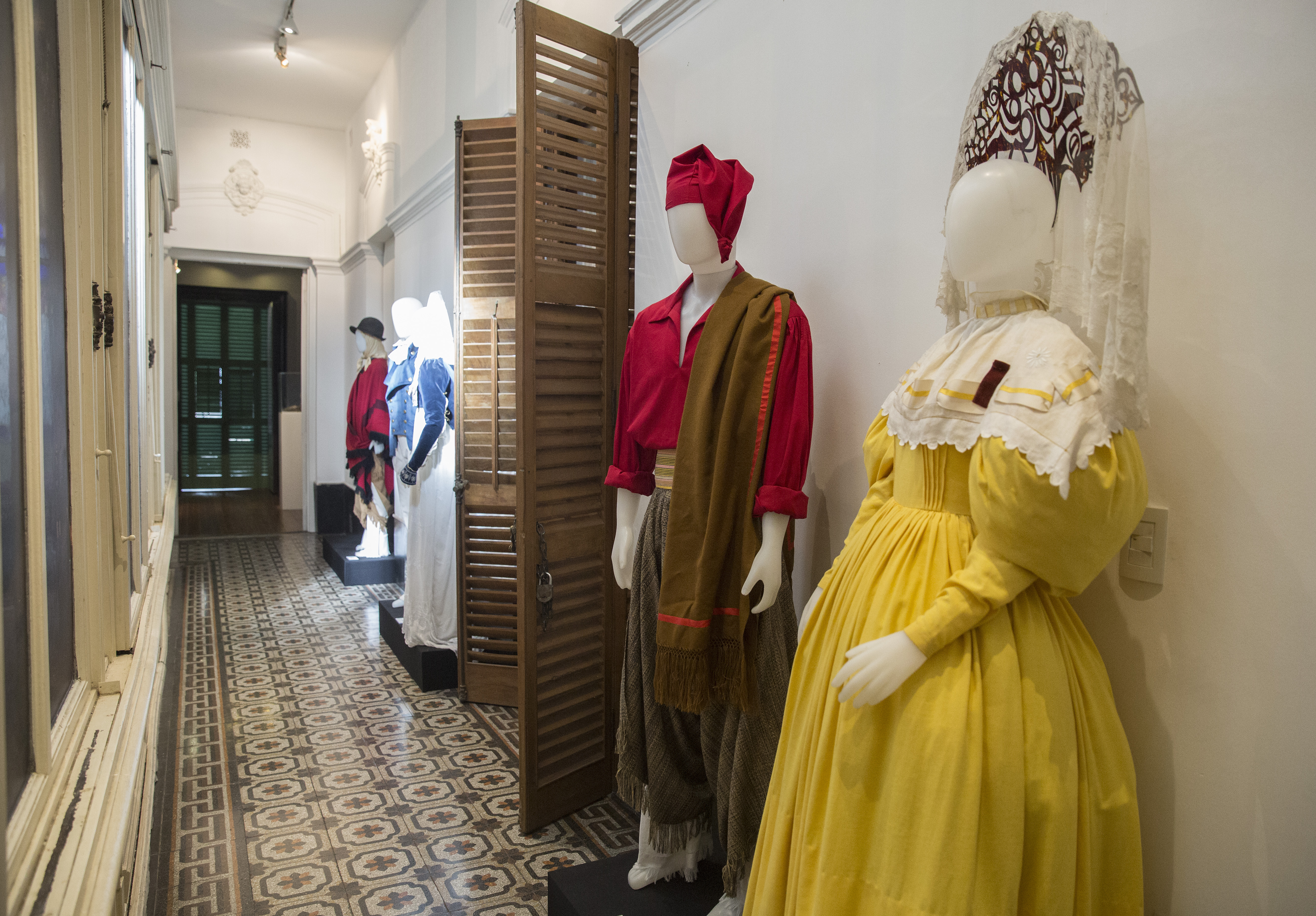 20 datos curiosos sobre la moda argentina en el 1800