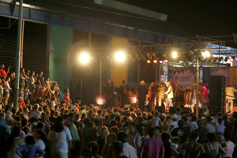 Agarrate Catalina cerró la primera noche de “Carnaval de emociones”, en la 21-24
