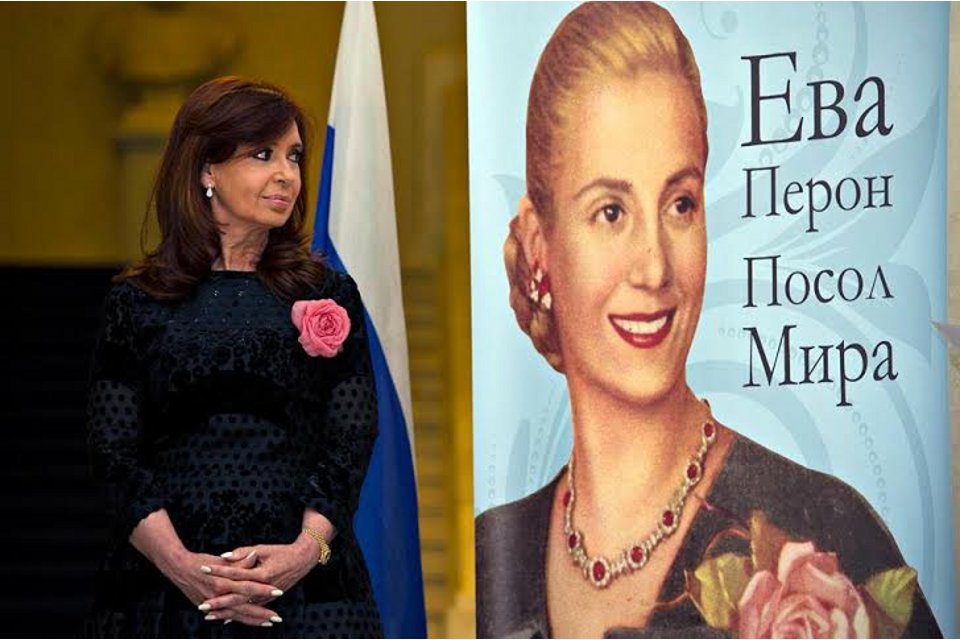 La Presidenta inauguró en Moscú una muestra sobre Evita