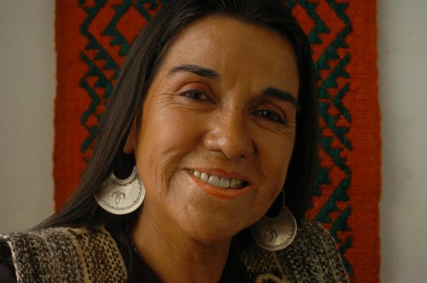 Luisa Calcumil, distinguida por el Ministerio de Cultura