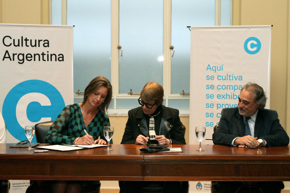 Cultura y la Fundación Ana Frank firmaron un acuerdo de cooperación