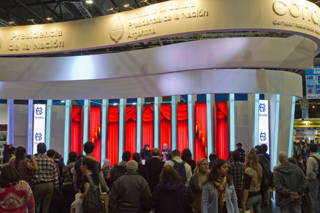 Cultura y un espacio destacado en la Feria del Libro 2015