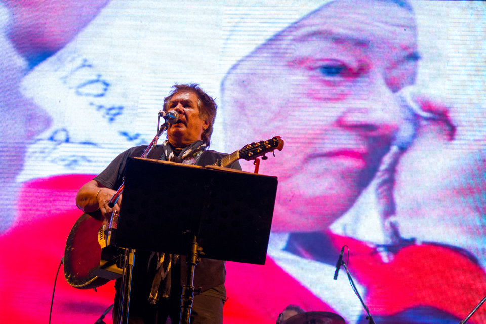Víctor Heredia: música y memoria en Las Grutas