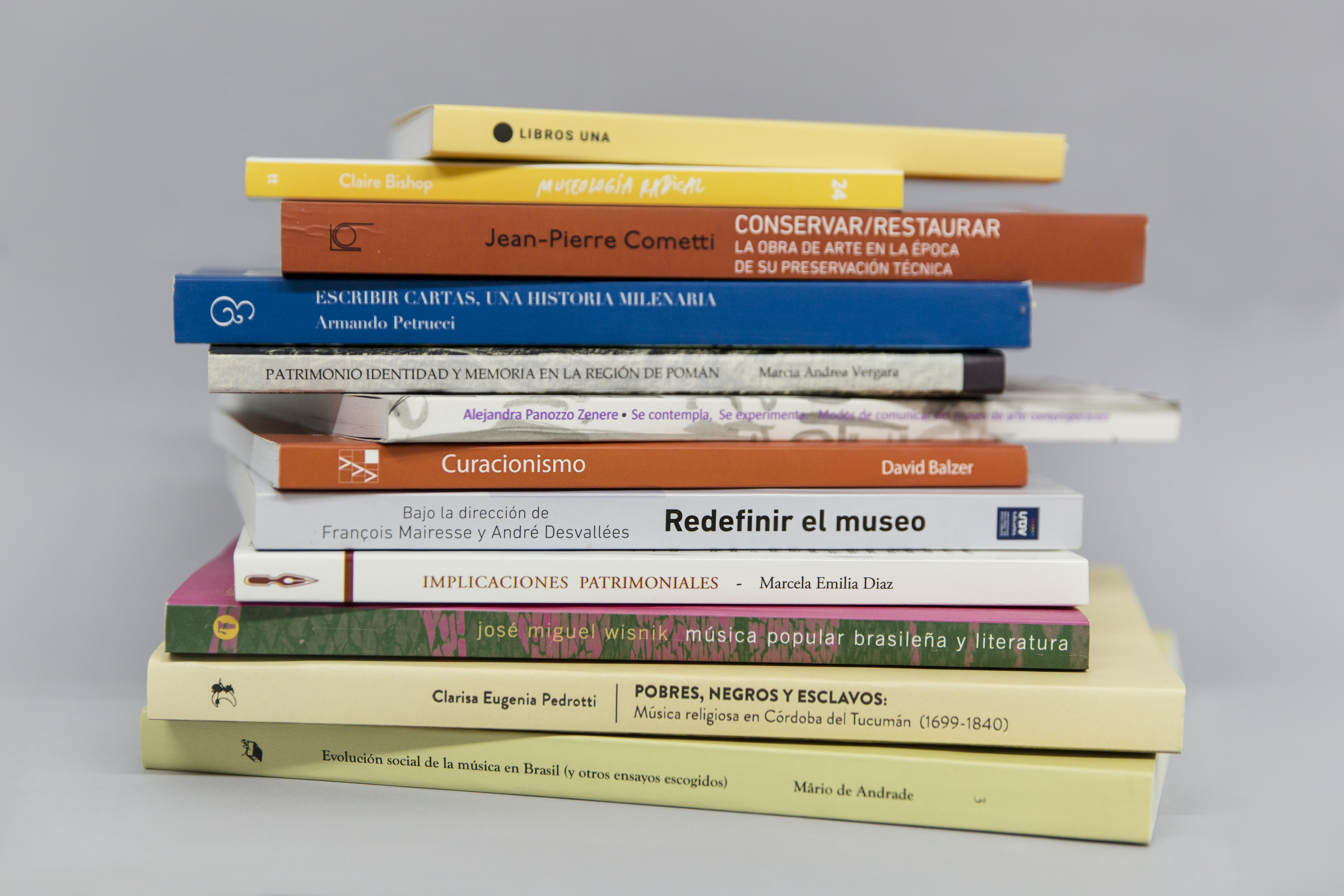12 libros editados con apoyo de Investiga Cultura